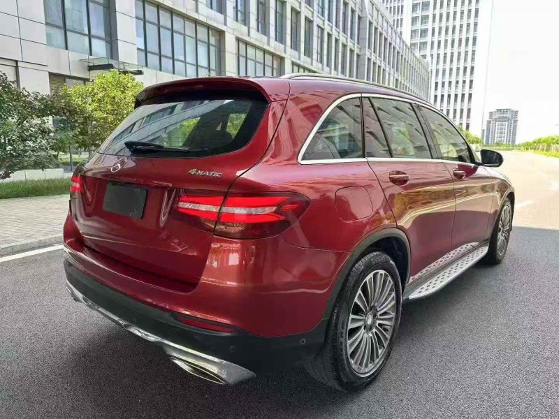 东营16年奔驰GLC7