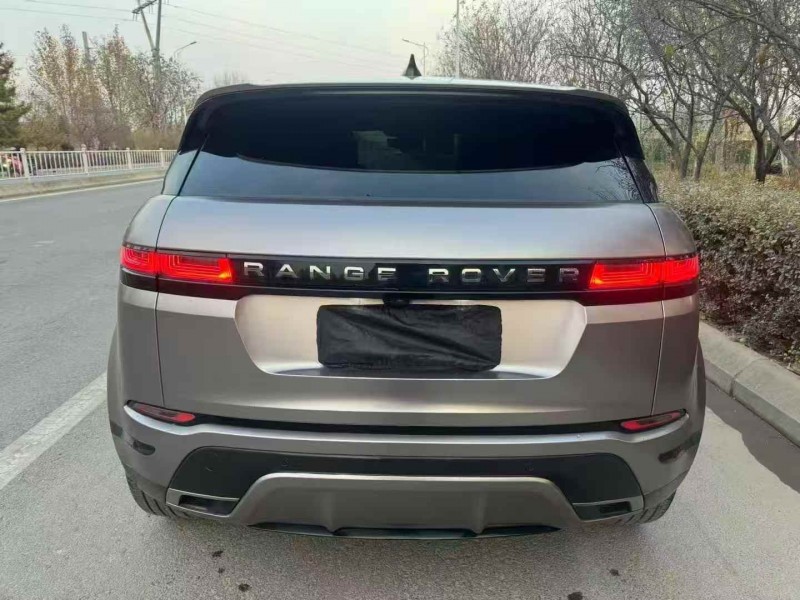 枣庄23年路虎极光9