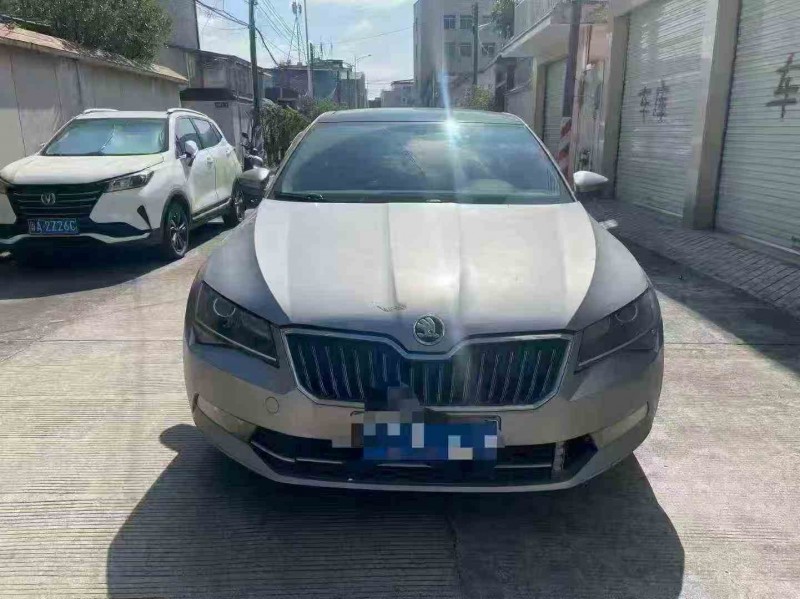 深圳18年斯柯达速派1