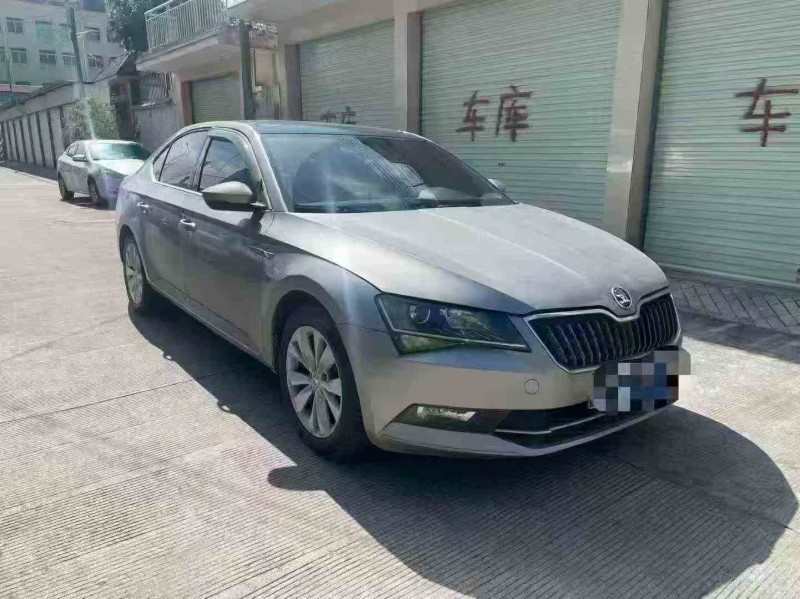 深圳18年斯柯达速派2
