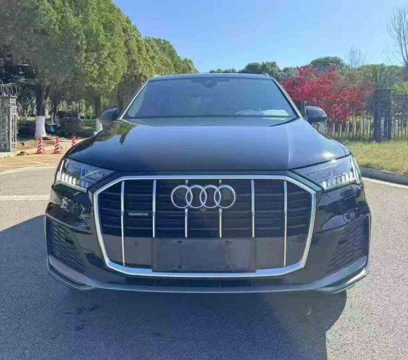 保山23年奥迪Q71