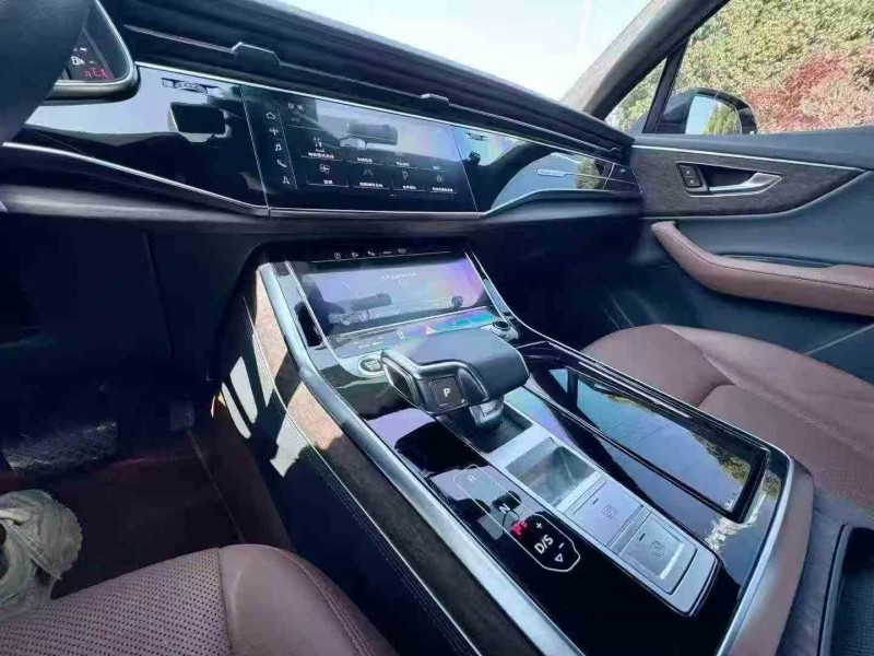 保山23年奥迪Q74