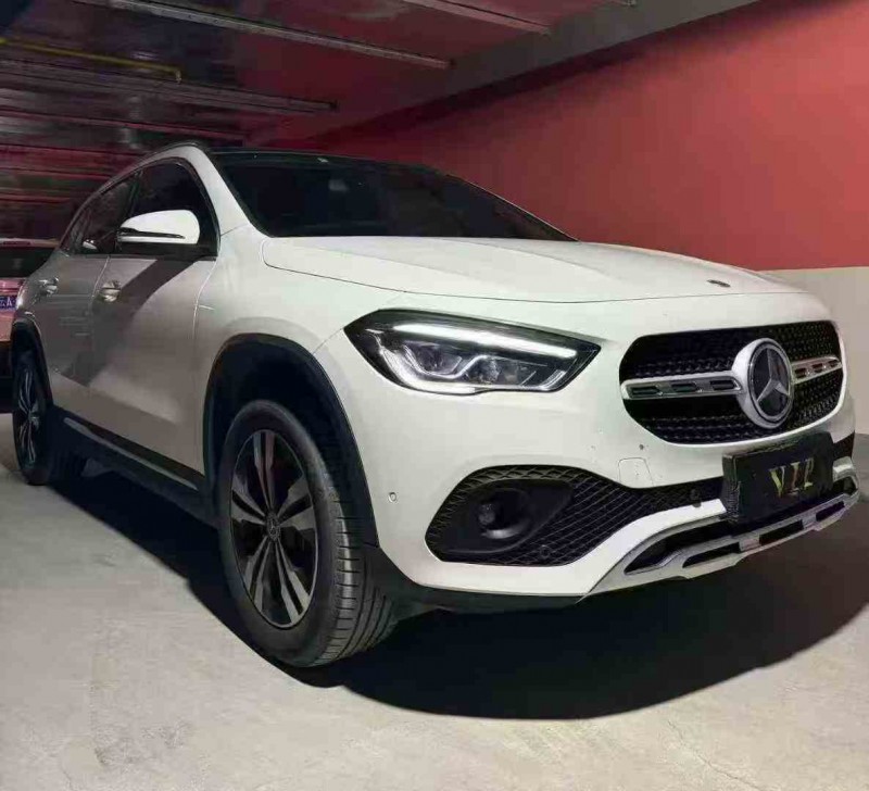 曲靖23年奔驰GLA2