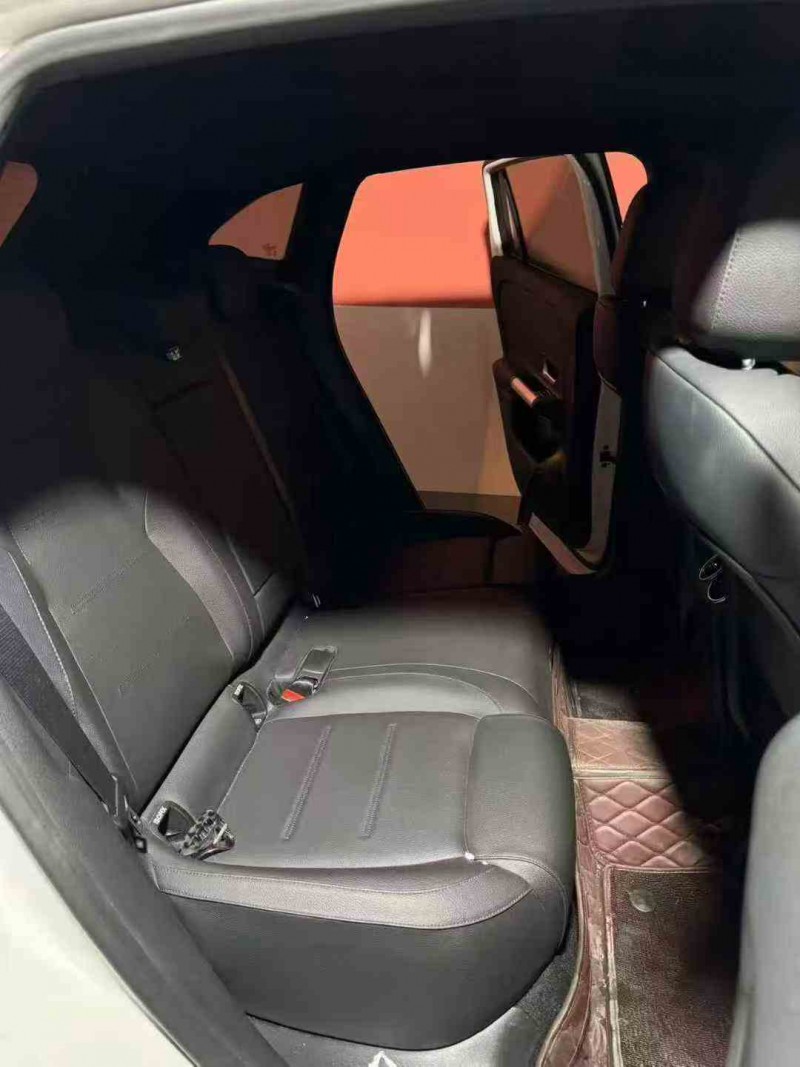 曲靖23年奔驰GLA4