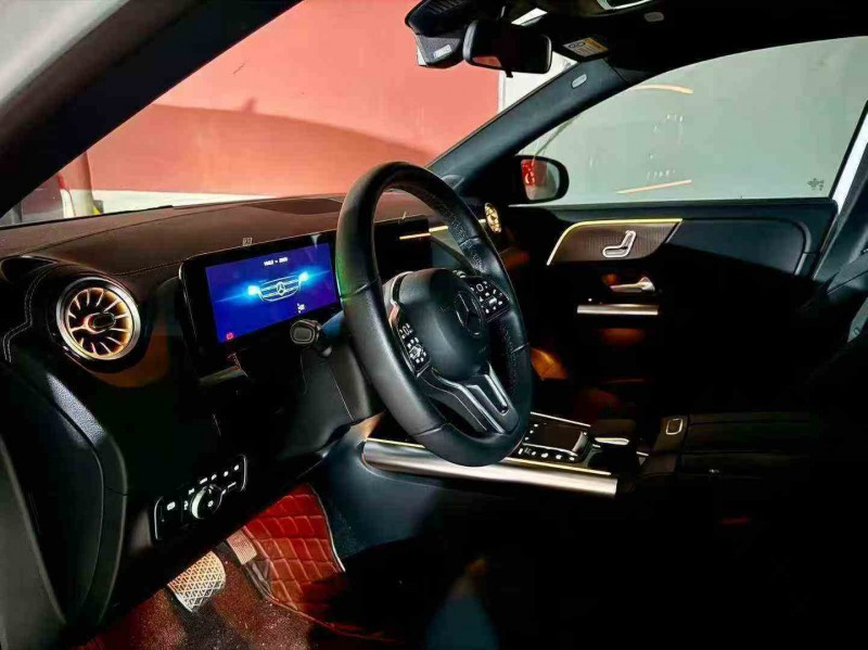 曲靖23年奔驰GLA5