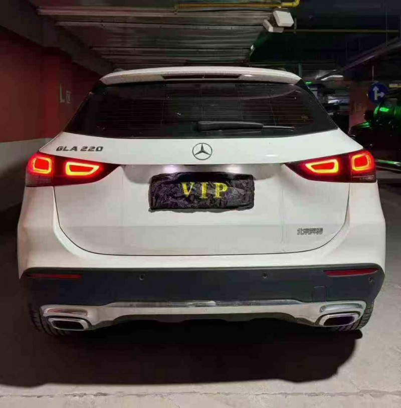 曲靖23年奔驰GLA6