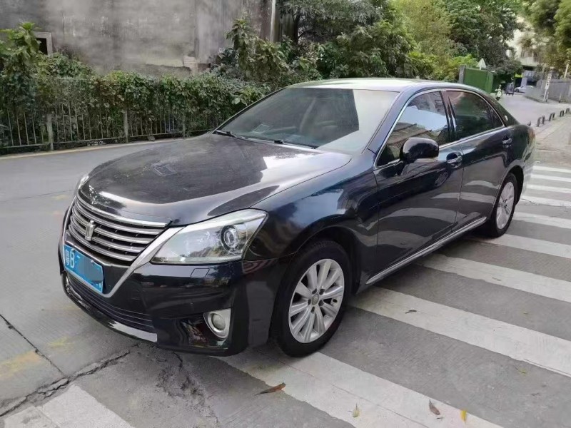 深圳13年丰田皇冠3