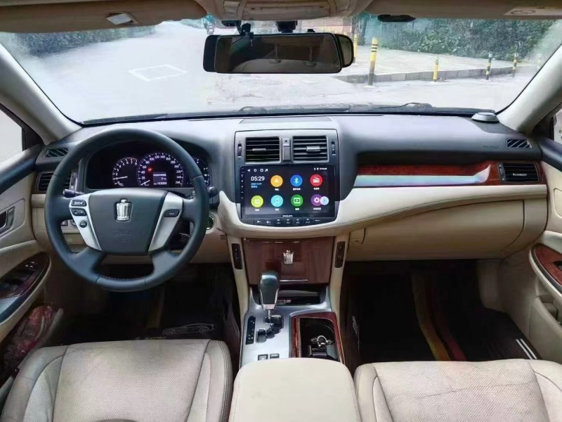 深圳13年丰田皇冠6