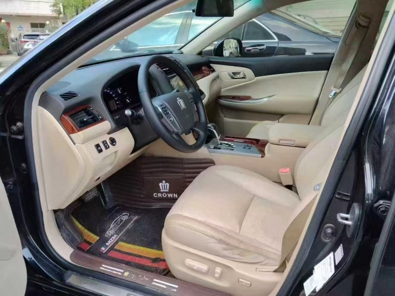 深圳13年丰田皇冠7