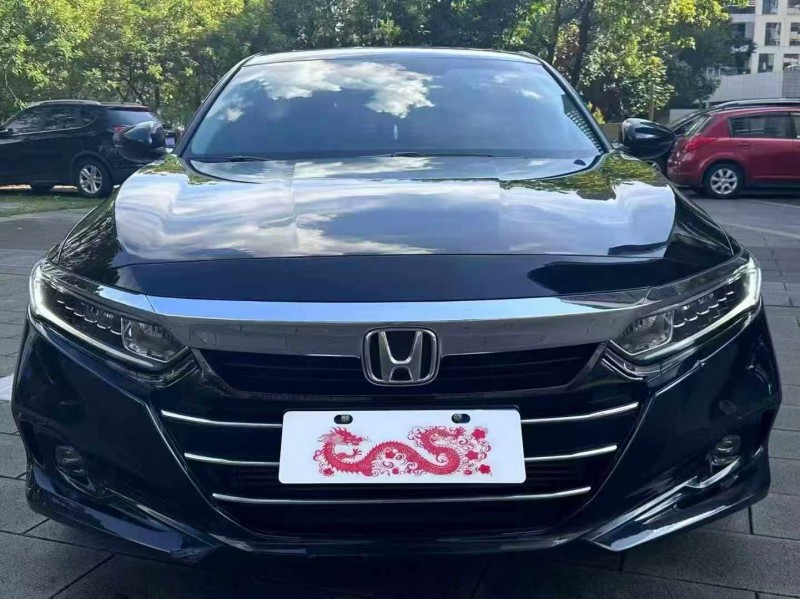 佛山22年本田雅阁1