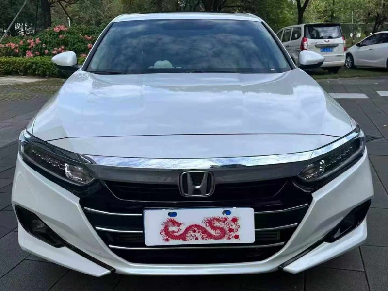 佛山22年本田雅阁1