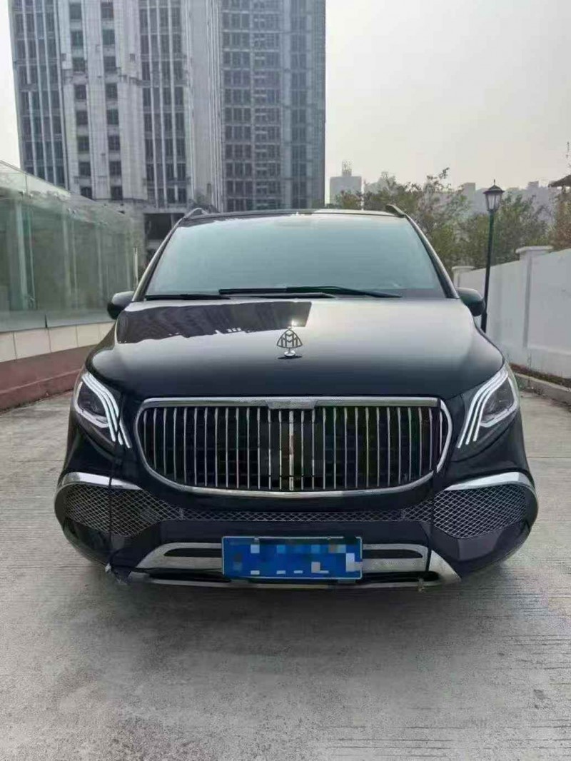 景德镇21年奔驰威霆1