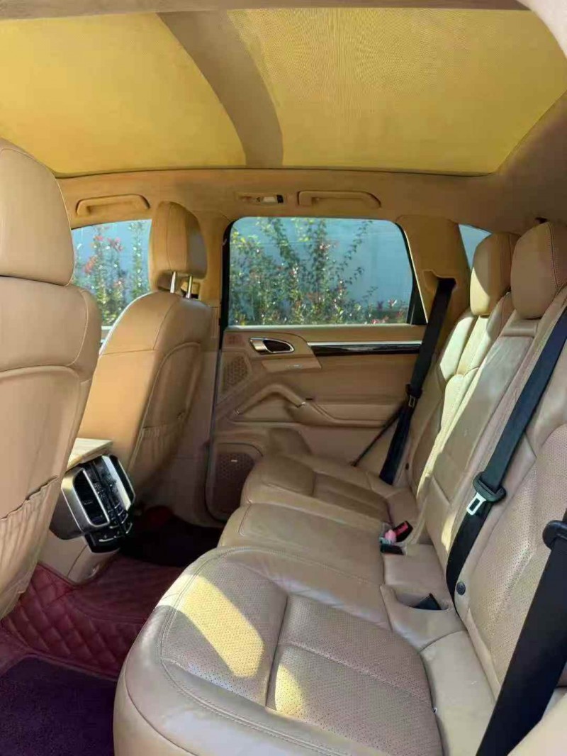 孝感16年保时捷卡宴6