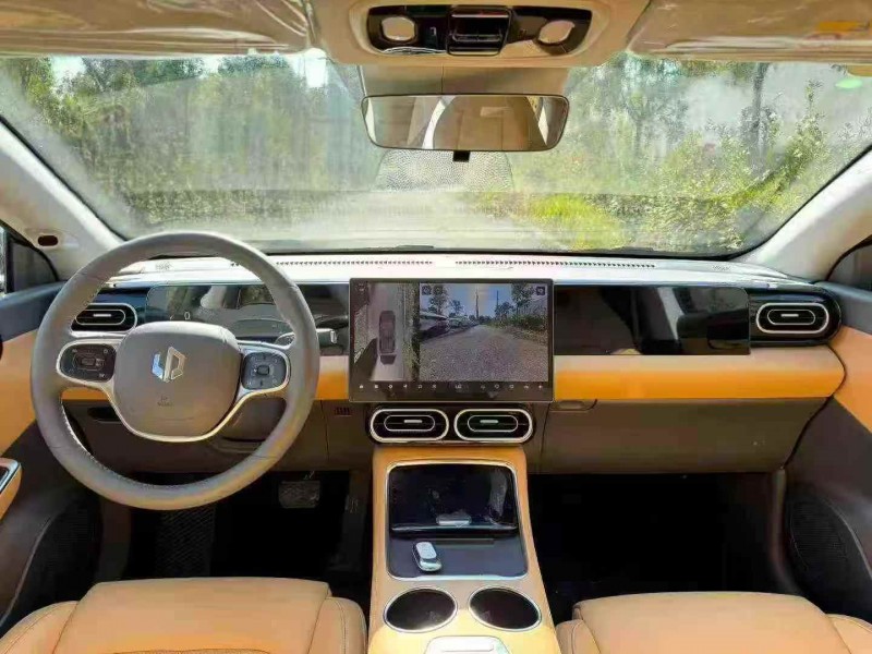 十堰24年零跑汽车C015