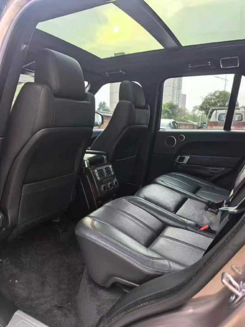 重庆18年路虎揽胜行政5