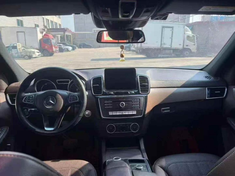 淄博18年奔驰GLE4