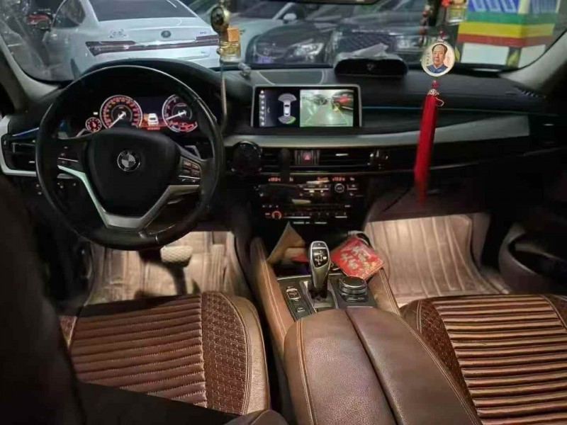 重庆18年宝马X67