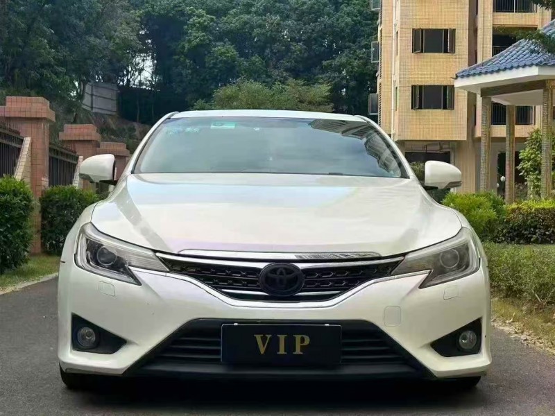 东莞15年丰田锐志1