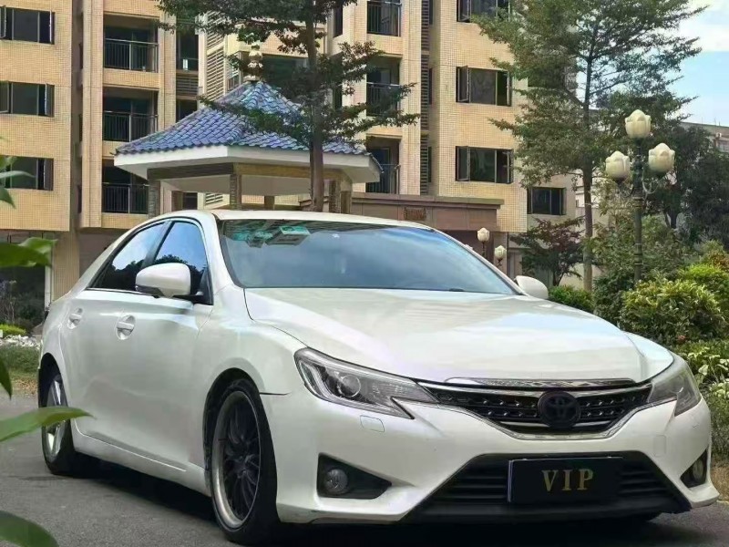 东莞15年丰田锐志4