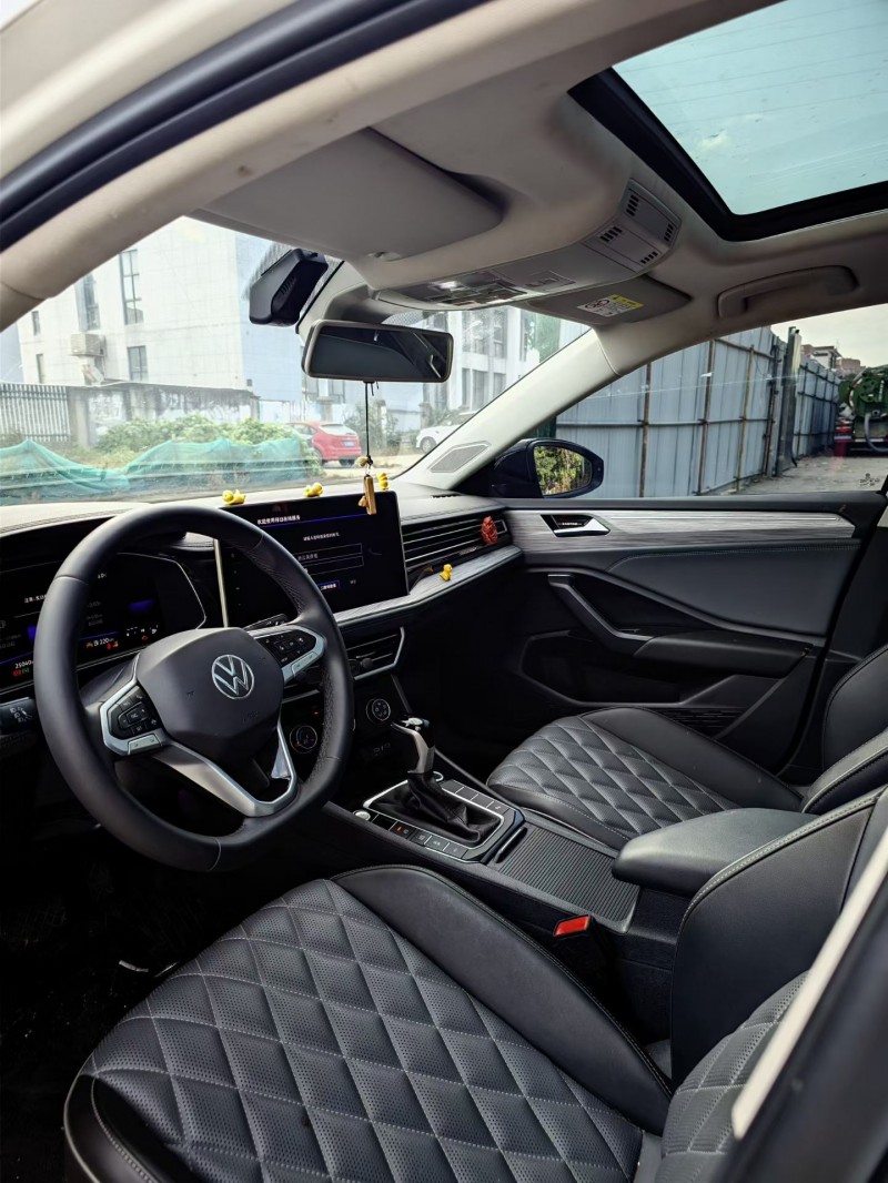 绍兴24年大众速腾3