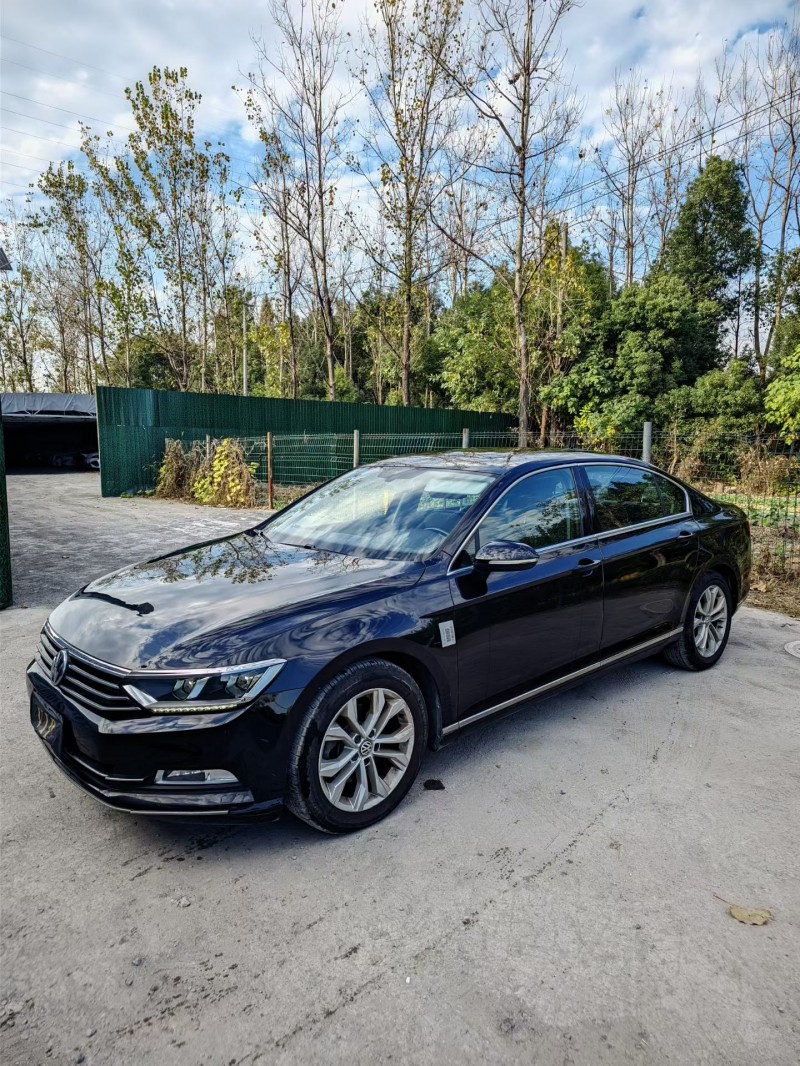 绍兴19年大众迈腾4