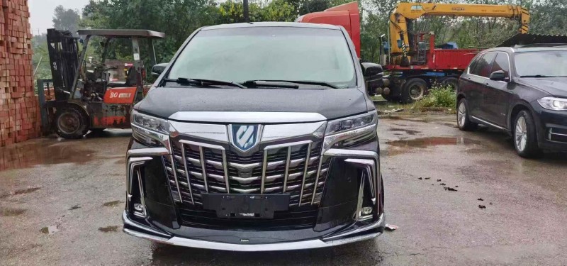 衡阳21年丰田埃尔法1