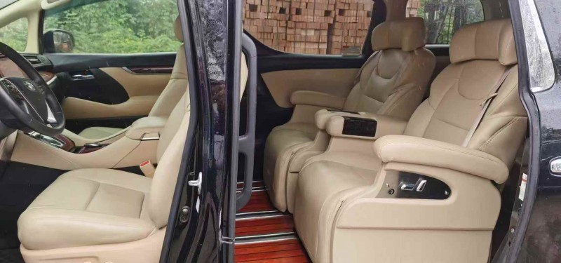 衡阳21年丰田埃尔法5