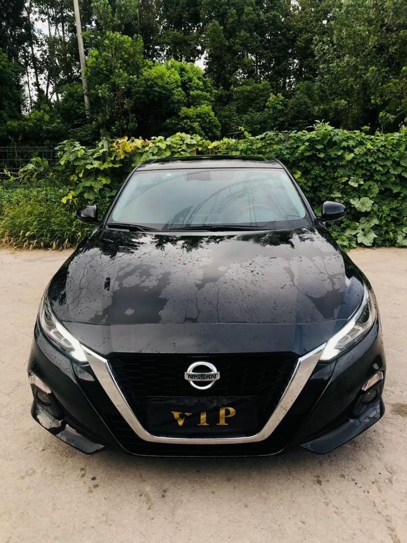 绍兴21年日产天籁1