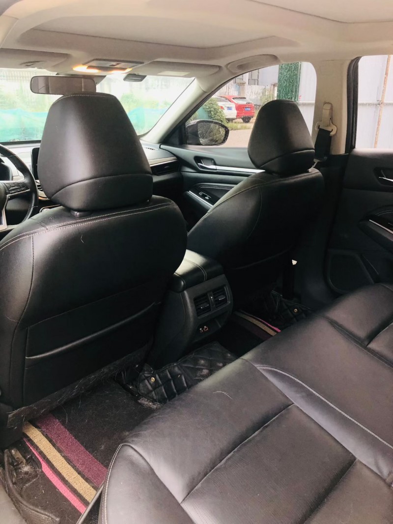 绍兴21年日产天籁3