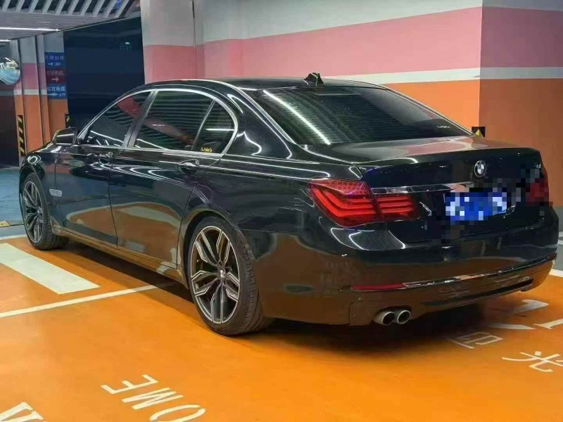 张家界14年宝马7系6