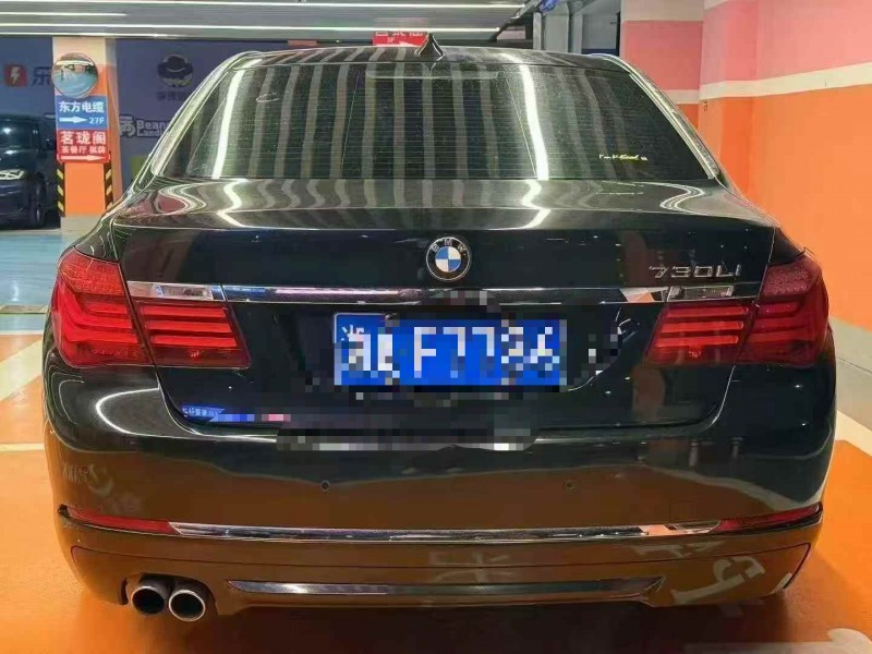 张家界14年宝马7系9