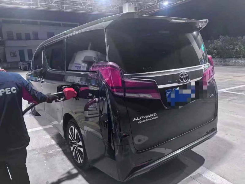 九江19年丰田埃尔法7