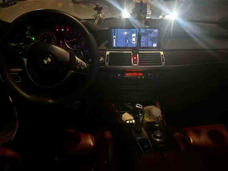 延安09年宝马X63