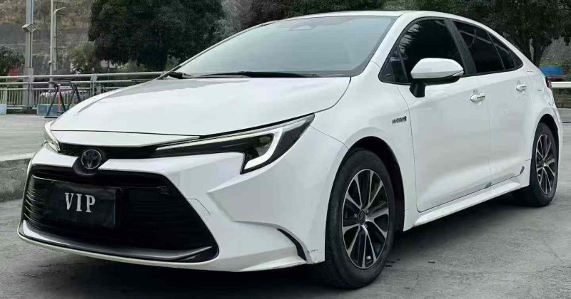 安顺23年丰田雷凌2