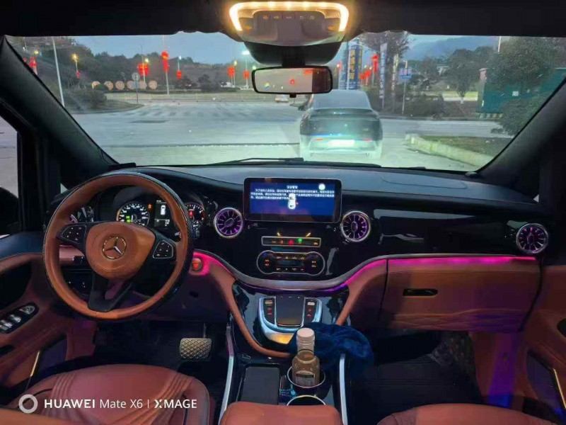 湘潭23年奔驰威霆5