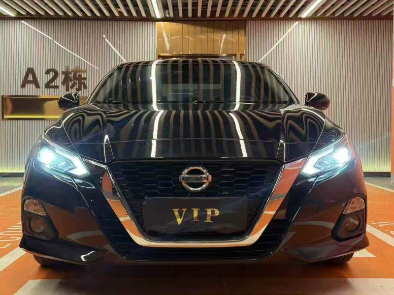 邵阳22年日产天籁1