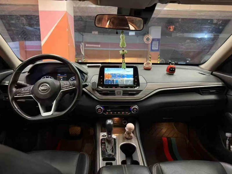 邵阳22年日产天籁5