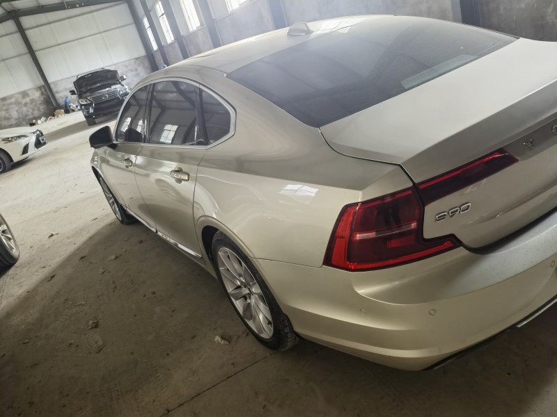 枣庄17年沃尔沃S903