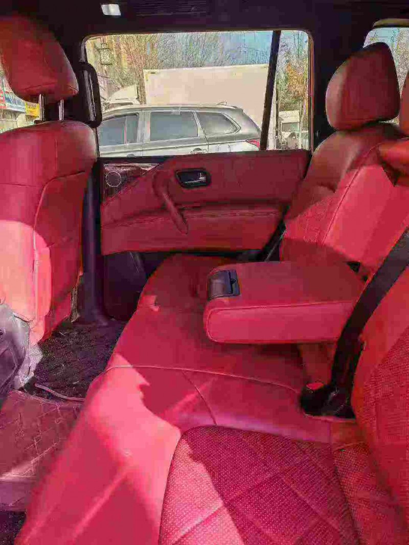 渭南17年日产途乐5