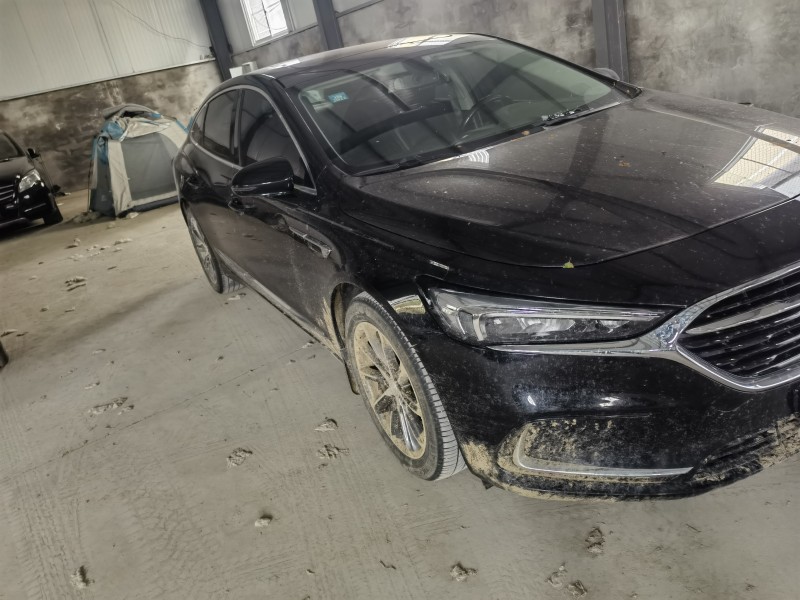 枣庄20年别克君越3