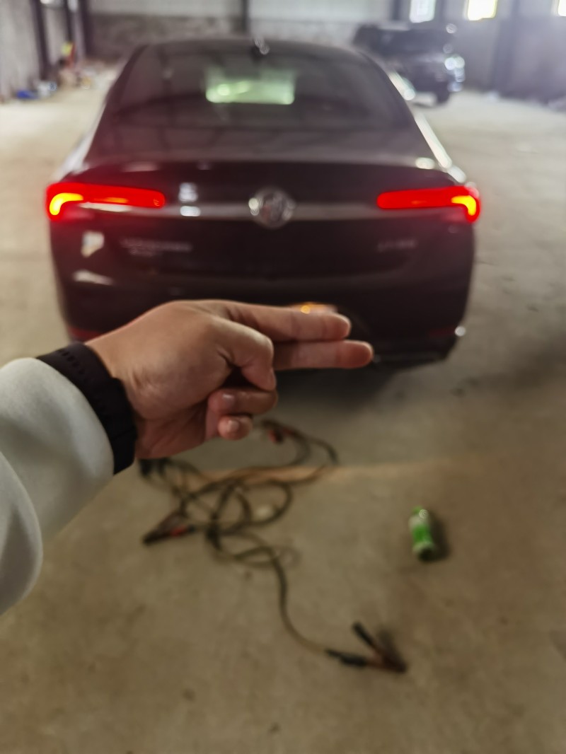 枣庄20年别克君越4