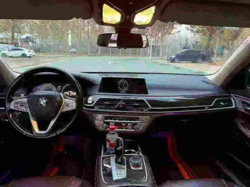 张家口17年宝马7系4