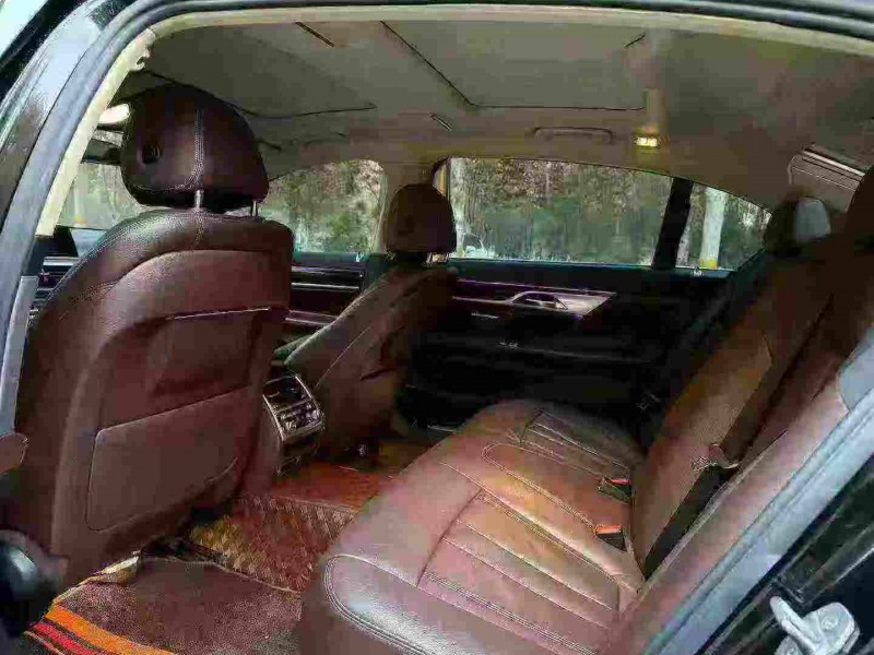 张家口17年宝马7系5