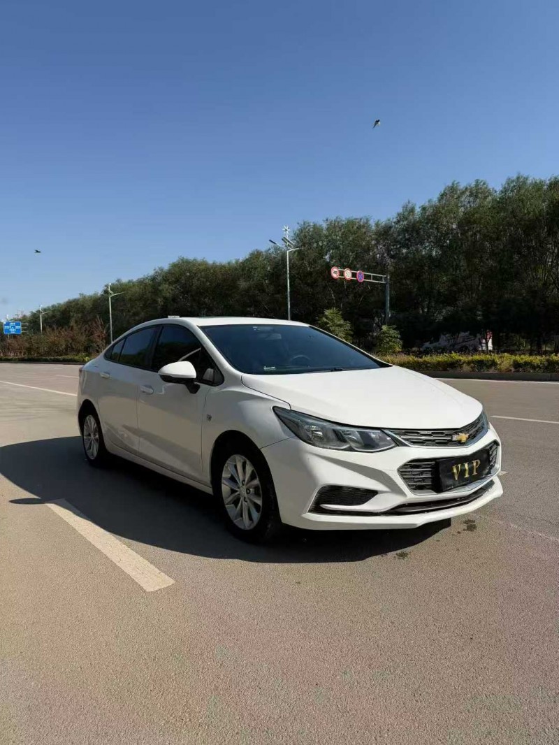 东营17年雪佛兰科鲁兹2