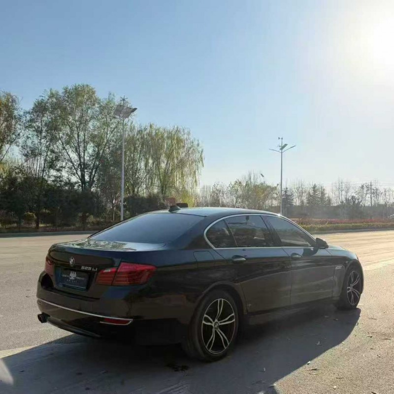 青岛17年宝马5系8