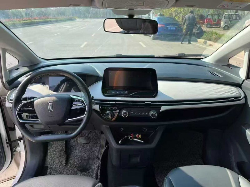 青岛23年奔腾nat5