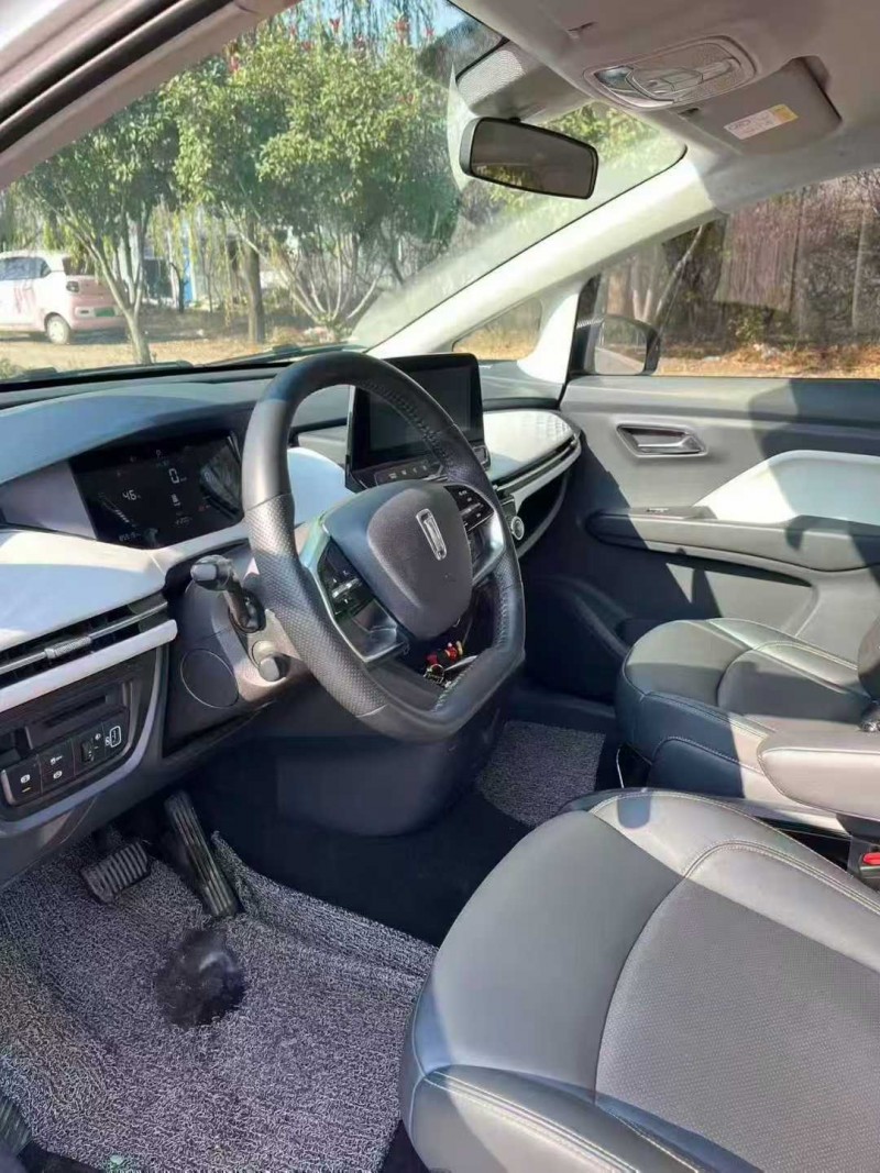 青岛23年奔腾nat6