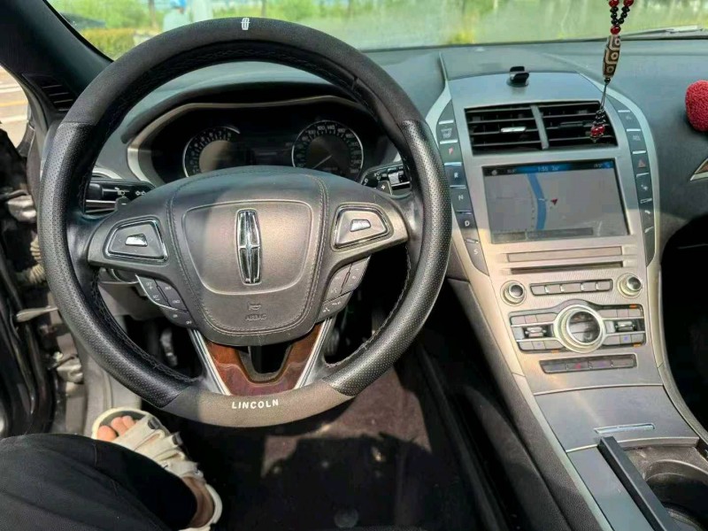 枣庄17年林肯MKZ8