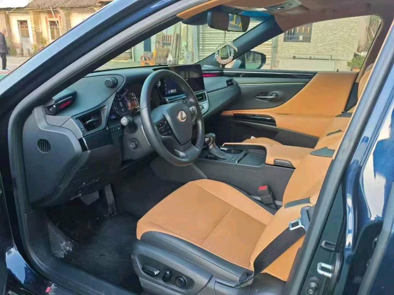 深圳23年雷克萨斯ES6