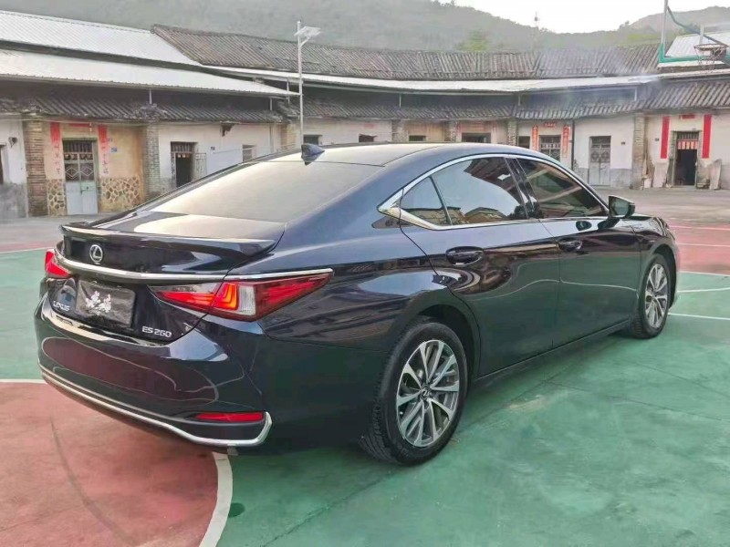深圳23年雷克萨斯ES9